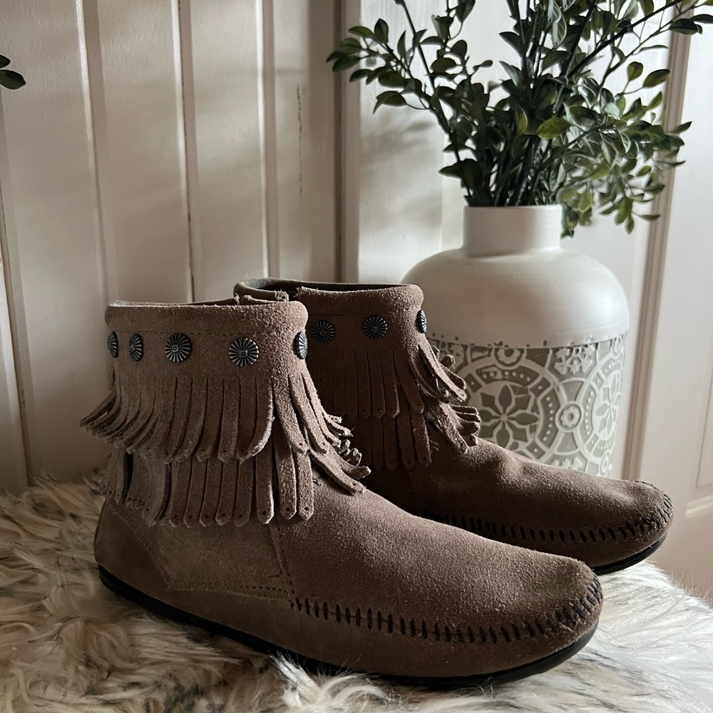 Minnetonka Gray Fringe Moccasin Boots
